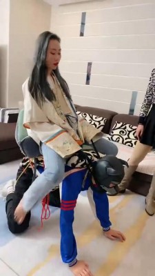 【二宝】带可儿骑马/咀嚼/吐脸/圣水 bf9756-HD绳艺资源网