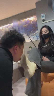 【不知名美女】暴力耳光300下惩罚迟到狗 bf9724-HD绳艺资源网