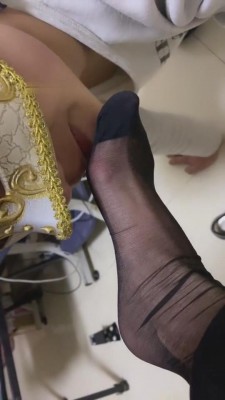 【浮华】女老板下班把下属调成家奴 bf9851 套路资料库 第3张