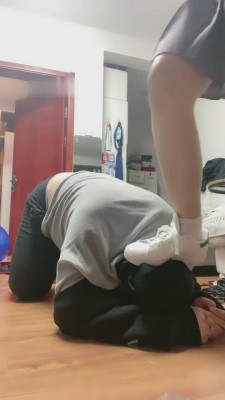 【薇薇】学生S体育课后原味调狗 bf8031 套路资料库 第4张