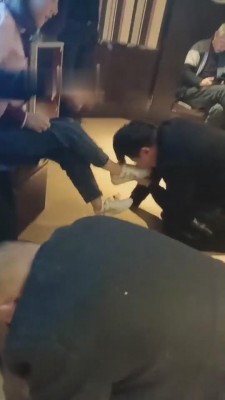 【平凡S】精彩-KTV群调多奴 bf8047 套路资料库 第3张