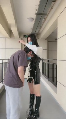 【时安S】室外长靴踢裆女奴 bf8186-HD绳艺资源网