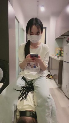 【子衿大大】口吞主人袜子/圣水/骑马/舔脚/强制耳光 bf8708-HD绳艺资源网