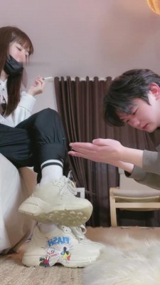 【风吟女神】强迫吃烟灰/舔超脏鞋底 bf8666-HD绳艺资源网
