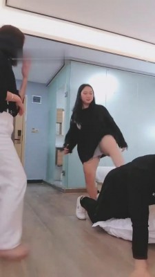 【德意志】4素人小姐姐群殴专场-踢裆口水暴力调 bf8529-HD绳艺资源网