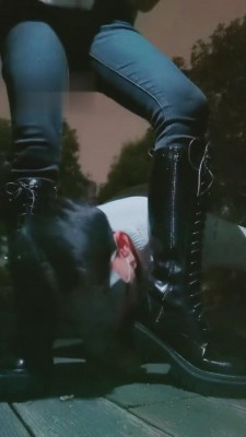 【小拽主人】公园骑马-舔靴底-吃白袜 bf4609 套路资料库 第9张