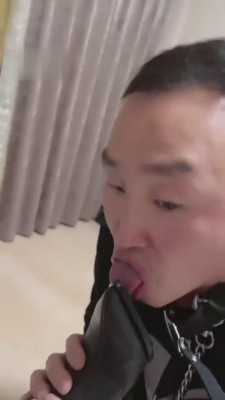 【依艺】重度鞭打/耳光打出血/长靴踩踏/踩脖子窒息 bf5335 套路资料库 第2张