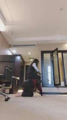 【芒果】转胯-闻裆-骑马-骑脖子 bf3286 套路资料库 第3张