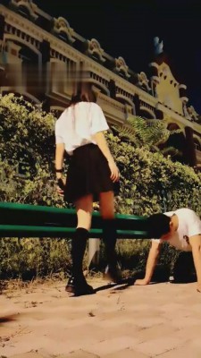 【猫神大人】学生S户外虐待猥琐男 G-210808-15-HD绳艺资源网