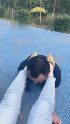 【思诺】户外遛狗公开处刑 bf451-HD绳艺资源网