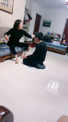 【橙子S】姐妹花圈养抖M邻居【双视角版】 bf24894 套路资料库 第5张
