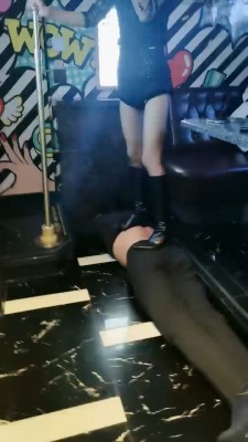 【东方女神】KTV长靴踩踏/舔长靴 bf25608-HD绳艺资源网