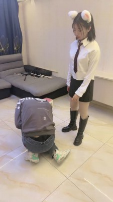 【依依子】萝莉主长靴重度提档/肉丝全体重踩踏 bf26741-HD绳艺资源网