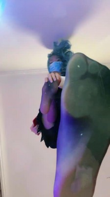 【芃芃大人】女巨人玻璃下视角 bf27248-HD绳艺资源网