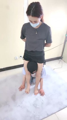 【语阳】跆拳道女神超强裸足腿绞窒息/手掐窒息 bf27965-HD绳艺资源网