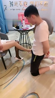 【蜜糖情侣】腿绞/黑丝高跟诱惑/耳光/头顶红牛 套路资料库 第2张