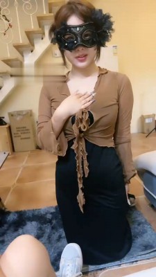 【天津女仆】开发闺蜜做狗-下跪/闻舔小白鞋棉袜裸足-HD绳艺资源网