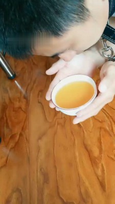 【悦主大大】长靴踩/抽耳光/转胯鞭打/吐口水/喝圣水/恋足舔 网友原创 第8张