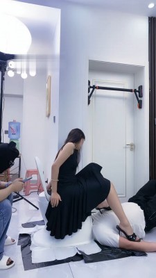 【麋鹿银儿】厕奴训练/高跟踩脚垫/骑马转胯喂食-HD绳艺资源网