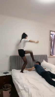 【安琪】黑丝美腿暴力踢踹暴打-HD绳艺资源网