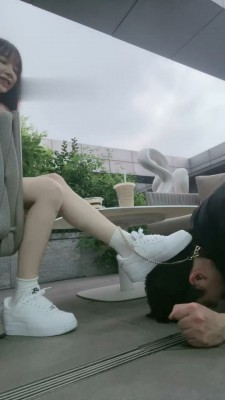 【樱桃大大】户外偶遇粉丝白鞋虐 套路资料库 第5张