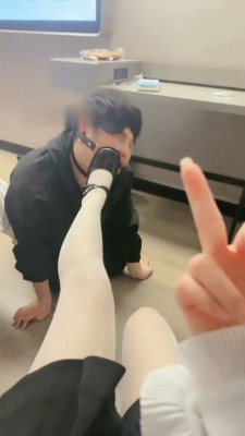 【知世】口球塞嘴/镜前羞辱/皮鞋白丝虐-HD绳艺资源网