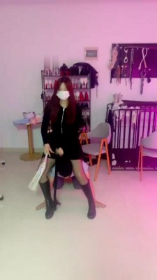 【雯雯】鞭打羞辱/深喉/全体重踩踏-HD绳艺资源网