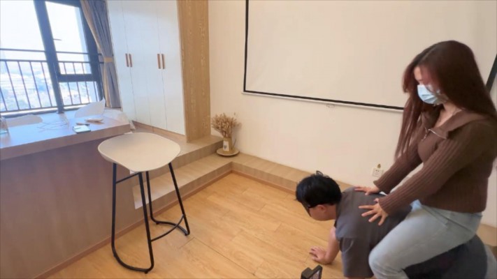 【无双sama】日常清理鞋底，裸足踩踏插嘴-HD绳艺资源网