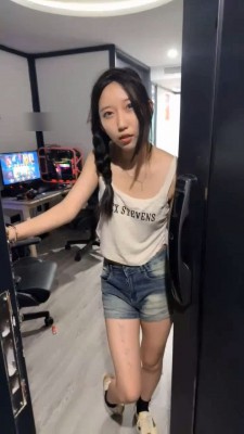 【第一视角】腹黑美少女西怡无底线羞辱合集3（重口） bf32721-HD绳艺资源网