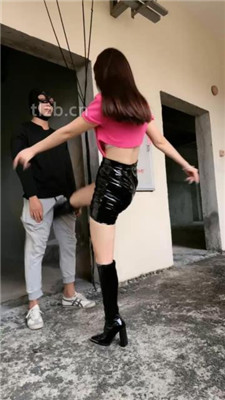 【草莓奶昔】户外荒地吊绑-长靴重度提档 艾彩调教库 第7张