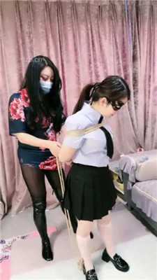 【北京嘟嘟】母畜-严厉女主疯狂折磨女保姆-HD绳艺资源网