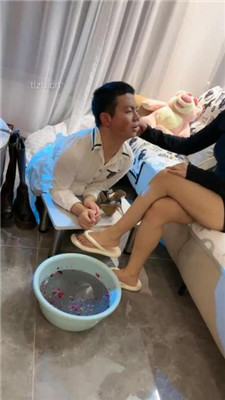 【汐言】喝洗脚水-吃脚指甲-HD绳艺资源网