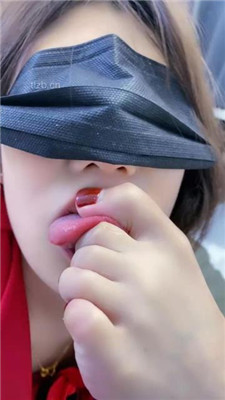 【麋鹿银儿】女神狗-胯下辱/酒瓶插嘴/跪舔白袜脚/情侣奴 网友原创 第17张