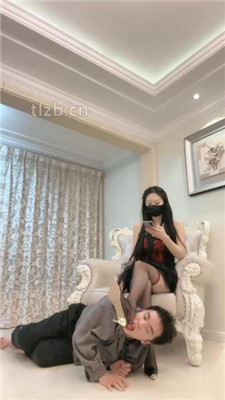 【桃幼幼】狗链拴狗囚禁-跪舔黑丝高跟-奖励圣水-骑马塞嘴-HD绳艺资源网