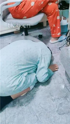 【慕田夫妻】圈养家奴裸足恋足舔-HD绳艺资源网