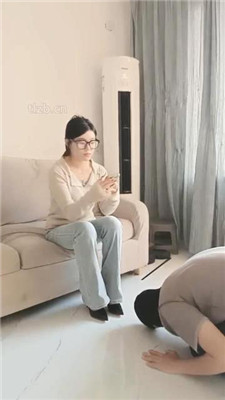 【小殿下】抽耳光/磕头求虐/高跟踩虐-HD绳艺资源网