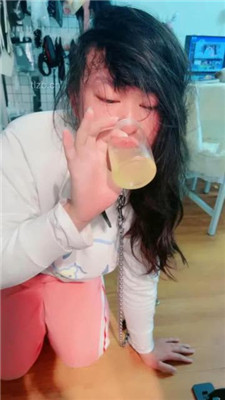 【桃子老师】骑马胯下辱/鞭打/高跟长靴踩/嘴塞袜子罚跪 网友原创 第10张