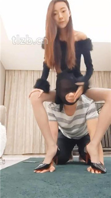 【森田熙子】调闺蜜男友-高跟美腿踩虐+圣水 网友原创 第2张