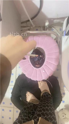 【小月牙】训练厕奴-踩踏/头压马桶/口水吐脸/赏赐圣水/胶带裹脸 网友原创 第2张