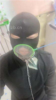 【小月牙】训练厕奴-踩踏/头压马桶/口水吐脸/赏赐圣水/胶带裹脸 网友原创 第5张
