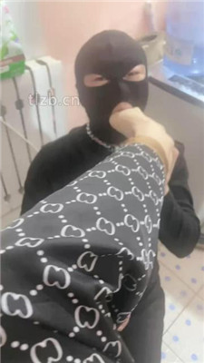 【小月牙】训练厕奴-踩踏/头压马桶/口水吐脸/赏赐圣水/胶带裹脸 网友原创 第8张