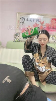 【小月牙】训练厕奴-踩踏/头压马桶/口水吐脸/赏赐圣水/胶带裹脸 网友原创 第19张