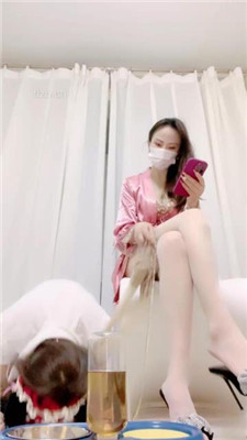 【茹雪】母畜-圈养犬化-玫瑰口球塞嘴/吃丝袜/舔圣水-HD绳艺资源网