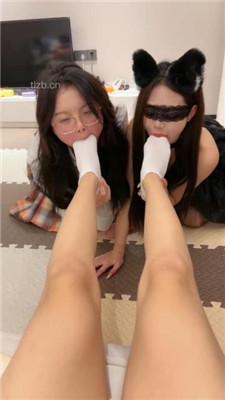 【橙宝】奴下奴-双母畜侍奉-骑乘/踩踏踢裆/互掐舔脚-HD绳艺资源网