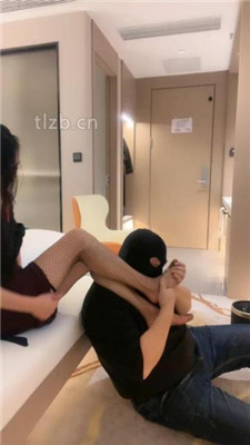 【爱丽丝】网袜美腿诱惑-鞭打耳光-揪耳朵-HD绳艺资源网