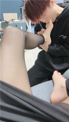 【小原妈妈】下跪品尝裸足-HD绳艺资源网