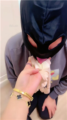 【伊兮夫妻】囚禁狗笼/骑马转胯/长靴高跟踩虐/舔腋下喝圣水 网友原创 第9张