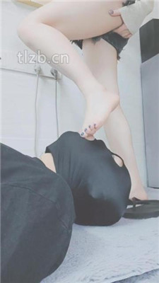 【云儿公主】脚垫裸足恋足狂舔-HD绳艺资源网