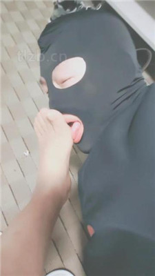 【s大大】绿帽狗裸足恋足舔-HD绳艺资源网