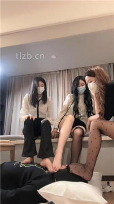 【虞姬】3S-高跟/小白鞋全体重踩踏-耳光/臭脚捂脸【完整版】 网友原创 第20张